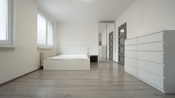 Pronájem bytu 1+kk v osobním vlastnictví 62 m², Praha 5 - Radlice