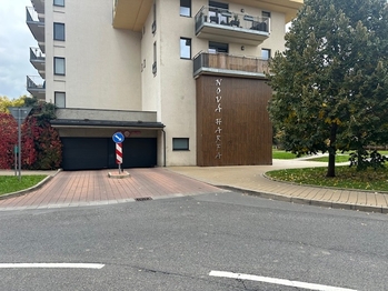 Pronájem garáže, Praha 9 - Vysočany