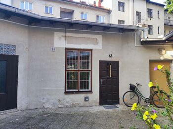 Pronájem obchodních prostor 20 m², Hradec Králové