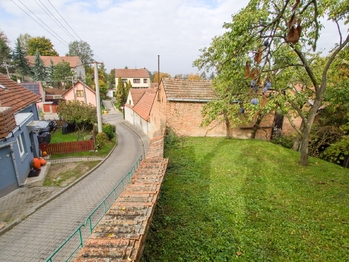 Prodej pozemku 706 m², Prace