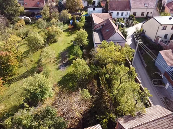 Prodej pozemku 706 m², Prace