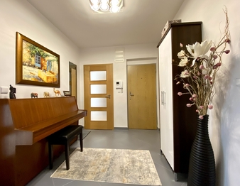 Prodej bytu 4+1 v osobním vlastnictví 102 m², Praha 10 - Vršovice