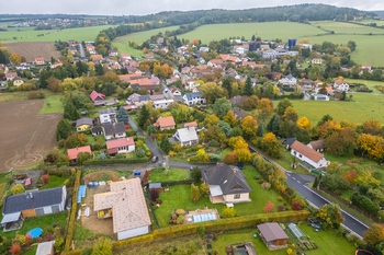 Prodej pozemku 1078 m², Všestary