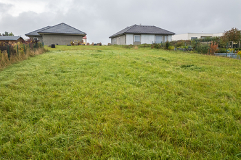 Prodej pozemku 1078 m², Všestary