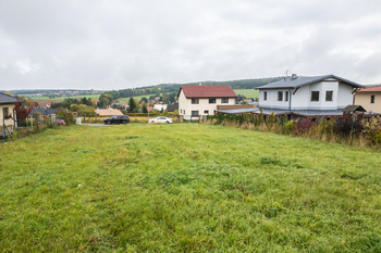 Prodej pozemku 1078 m², Všestary