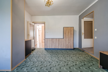 Prodej domu 295 m², Osečany