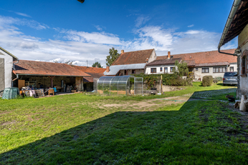 Prodej domu 295 m², Osečany