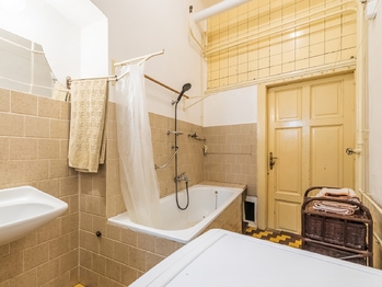 Možno změnit na prádelnu a úložné prostory. - Prodej bytu 3+1 v osobním vlastnictví 90 m², Olomouc