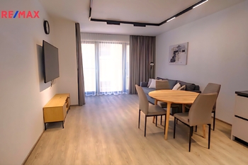 Pronájem bytu 2+kk v osobním vlastnictví 62 m², Praha 8 - Libeň