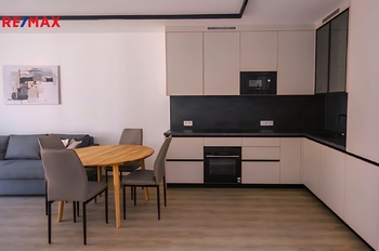 Pronájem bytu 2+kk v osobním vlastnictví 62 m², Praha 8 - Libeň