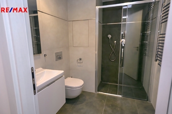 Pronájem bytu 2+kk v osobním vlastnictví 62 m², Praha 8 - Libeň