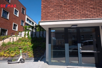 Pronájem bytu 2+kk v osobním vlastnictví 62 m², Praha 8 - Libeň