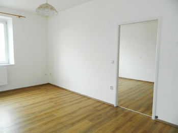 Z pokojů - Pronájem bytu atypický 105 m², Tábor