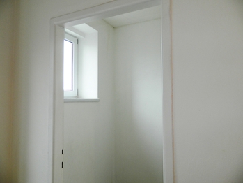Větratelná komora - šatna. - Pronájem bytu atypický 105 m², Tábor