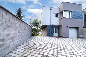 Pronájem domu 160 m², Praha 4 - Šeberov