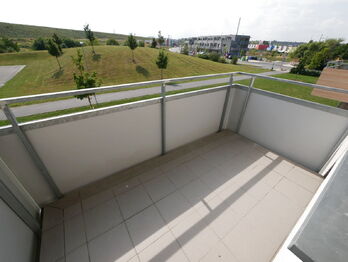 Pronájem bytu 1+kk v osobním vlastnictví 36 m², Praha 9 - Hostavice