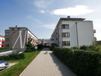 Pronájem bytu 1+kk v osobním vlastnictví 36 m², Praha 9 - Hostavice