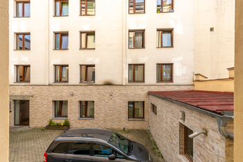 Prodej bytu 2+kk v osobním vlastnictví 44 m², Praha 5 - Smíchov