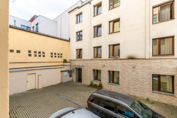 Prodej bytu 2+kk v osobním vlastnictví 44 m², Praha 5 - Smíchov