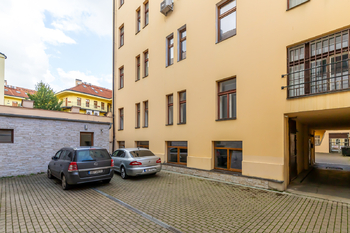 Prodej bytu 2+kk v osobním vlastnictví 44 m², Praha 5 - Smíchov