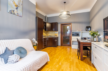 Prodej bytu 2+kk v osobním vlastnictví 44 m², Praha 5 - Smíchov