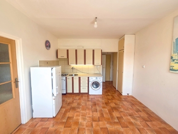 kuchyně - Pronájem bytu 2+kk v osobním vlastnictví 37 m², České Budějovice