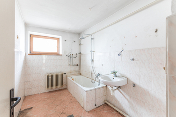 Prodej domu 287 m², Hostomice