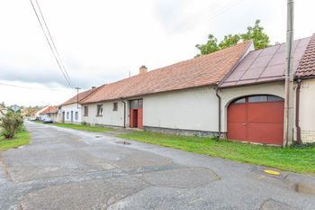 Prodej domu 287 m², Hostomice