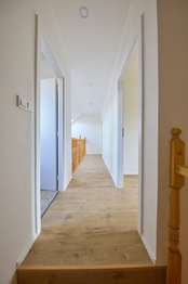 Prodej domu 111 m², Všestary