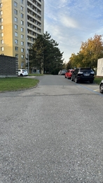 Pronájem garážového stání 1922 m², Brno