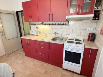 Kuchyně - Prodej bytu 2+1 v osobním vlastnictví 59 m², Pohořelice
