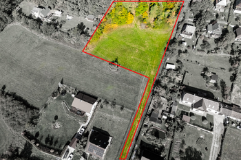 Prodej pozemku 4000 m², Lážovice