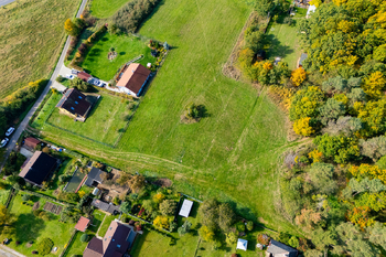 Prodej pozemku 4000 m², Lážovice