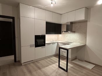 Prodej bytu 2+kk v družstevním vlastnictví 78 m², Praha 9 - Prosek