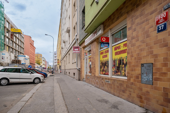 Pronájem obchodních prostor 49 m², Praha 9 - Libeň