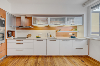 Prodej bytu 3+kk v osobním vlastnictví 85 m², Praha 9 - Vysočany
