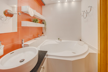 Prodej bytu 3+kk v osobním vlastnictví 85 m², Praha 9 - Vysočany