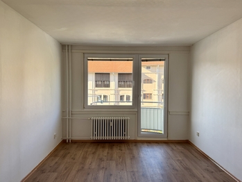 obývák - Pronájem bytu 2+1 v družstevním vlastnictví 61 m², Prachatice