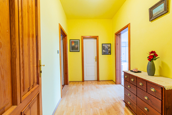 Chodba - Prodej domu 179 m², Roudnice nad Labem