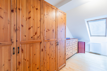 Šatna - Prodej domu 179 m², Roudnice nad Labem