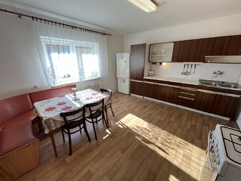 Prodej domu 199 m², Valašská Senice