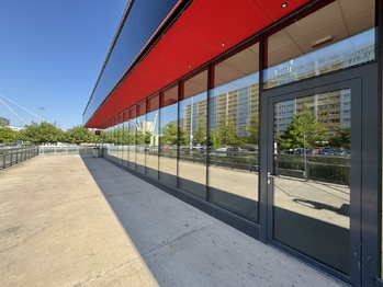 Pronájem obchodních prostor 221 m², Hradec Králové