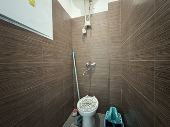 Pronájem obchodních prostor 221 m², Hradec Králové