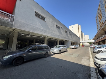 Pronájem obchodních prostor 221 m², Hradec Králové
