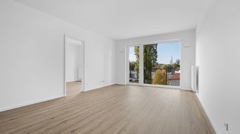 Obývací pokoj s průchodem do ložnice - Pronájem bytu 2+kk v osobním vlastnictví 51 m², Kladno