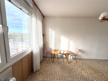 Obývací pokoj  - Prodej bytu 3+1 v osobním vlastnictví 73 m², Praha 10 - Záběhlice