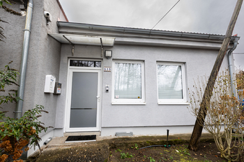 Prodej skladovacích prostor 4000 m², Hořovice