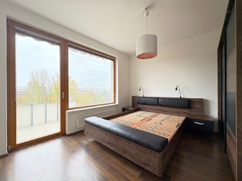 Prodej bytu 3+kk v osobním vlastnictví 103 m², Praha 9 - Hloubětín
