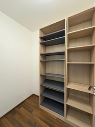 Komora v bytě - Prodej bytu 3+kk v osobním vlastnictví 103 m², Praha 9 - Hloubětín