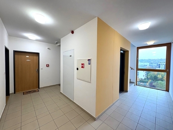 Prodej bytu 3+kk v osobním vlastnictví 103 m², Praha 9 - Hloubětín